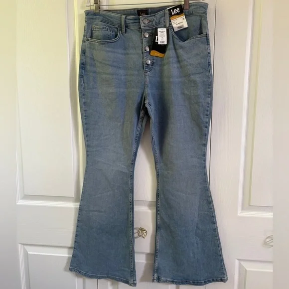 Lee Women's High Rise Exposed Button Flare Jeans Blue Size 14 Petite NWT - Picture 4 of 11